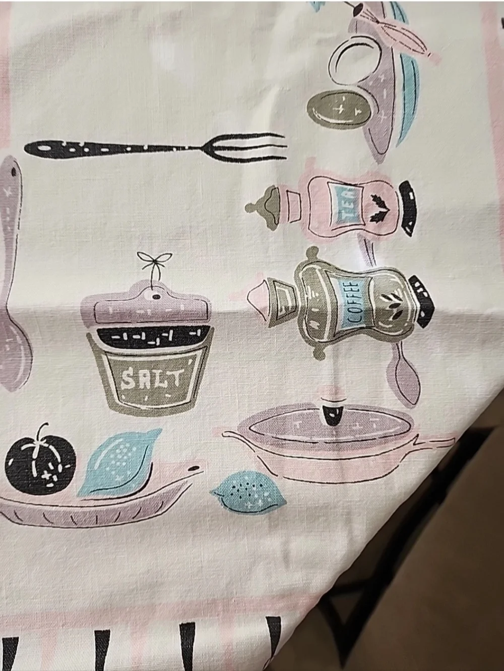 Vintage 1950s Printed Tablecloth – Pink & White Kitchen Pattern Mid Century
